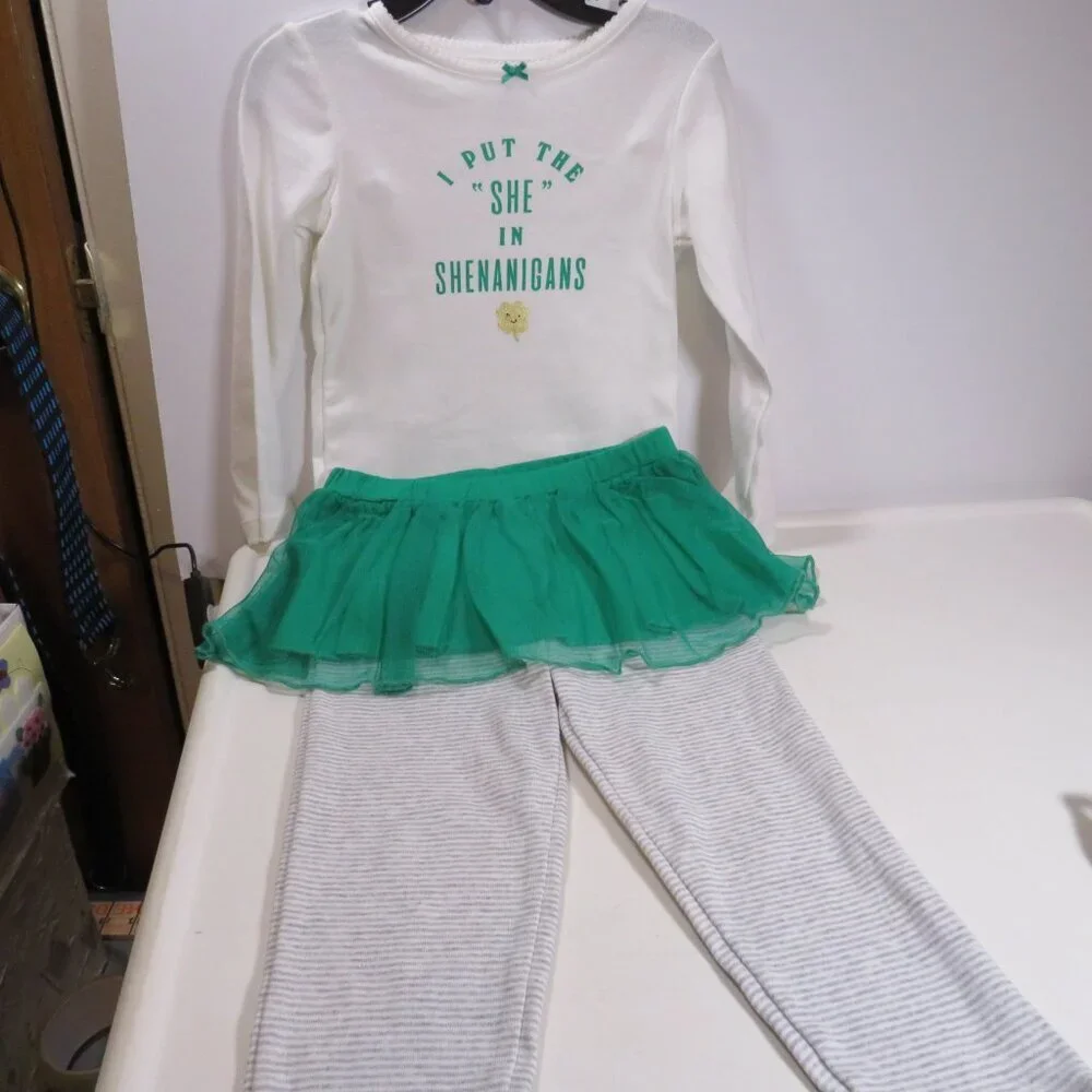 Baby St. Patrick’s Day striped 2pc set Long sleeve, leggings w skirt attached